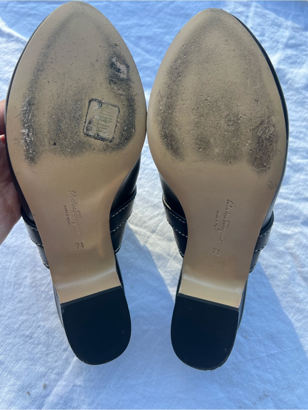 salvatore ferragamo phobos gancini mules - Picture 4 of 12